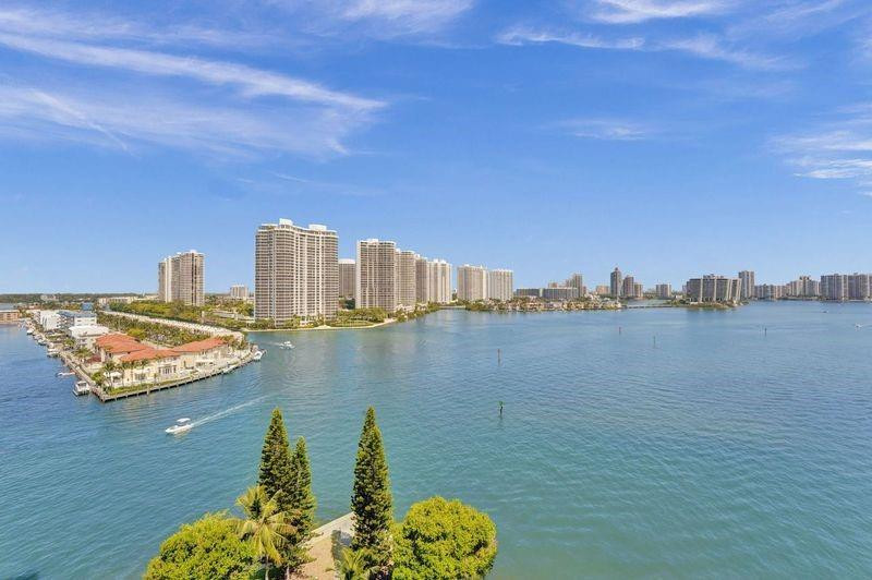 301 174th Street 1401, Sunny Isles Beach, FL 33160 — photo 1