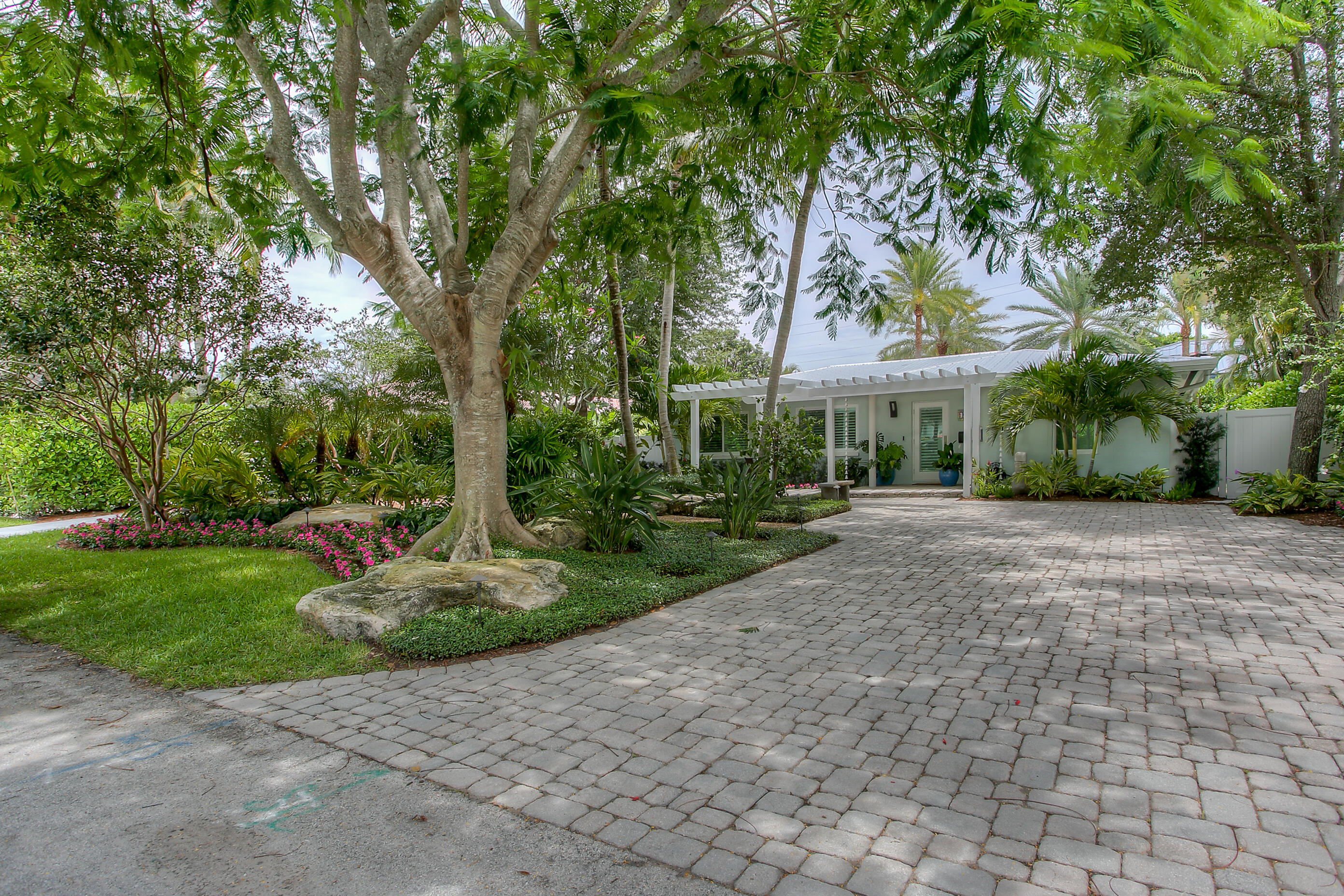 322 NW 16th Street, Delray Beach, FL 33444 — photo 1