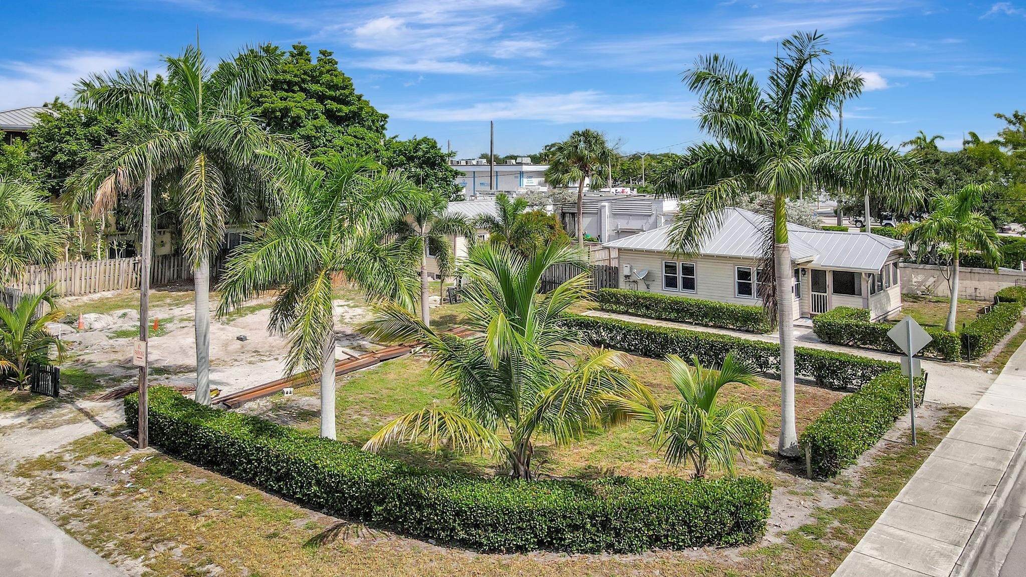 11 SW 11th Avenue, Fort Lauderdale, FL 33312 — photo 1