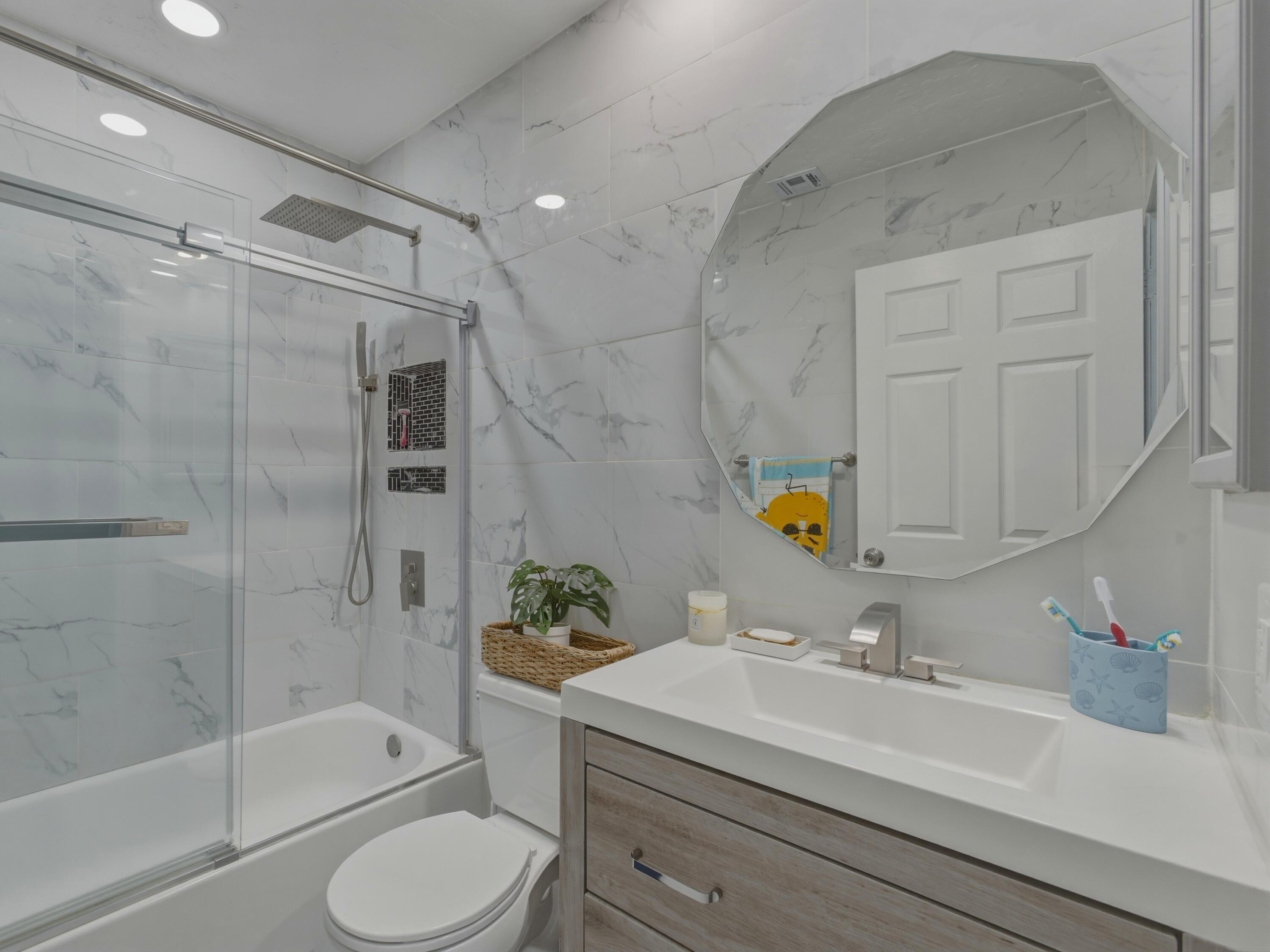 5928 Ithaca Circle W, Lake Worth, FL 33463