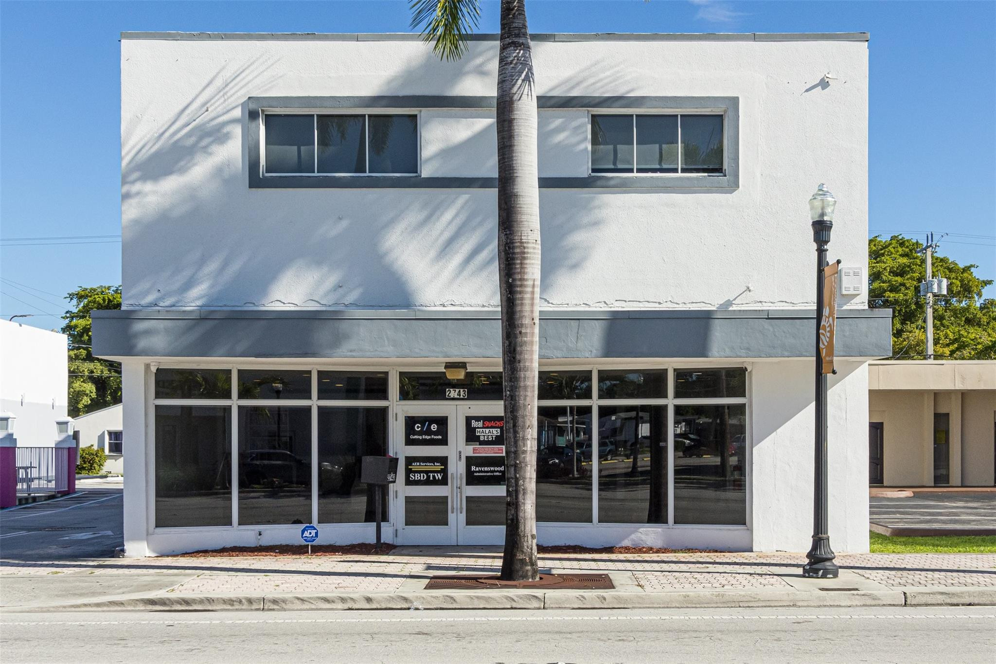 2743 Hollywood Boulevard, Hollywood, FL 33020 — photo 1