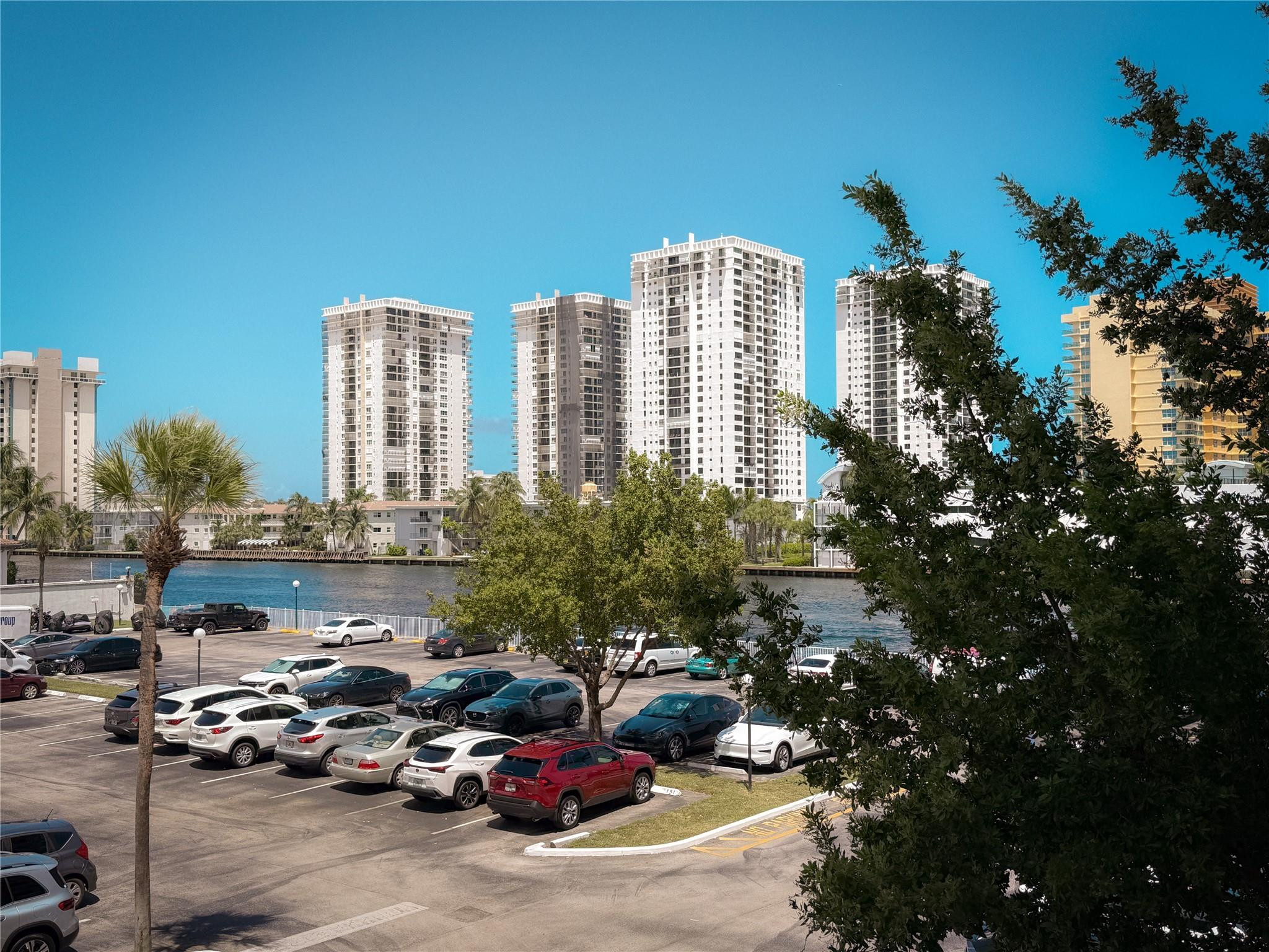 1000 Parkview Drive 319, Hallandale Beach, FL 33009 — photo 1