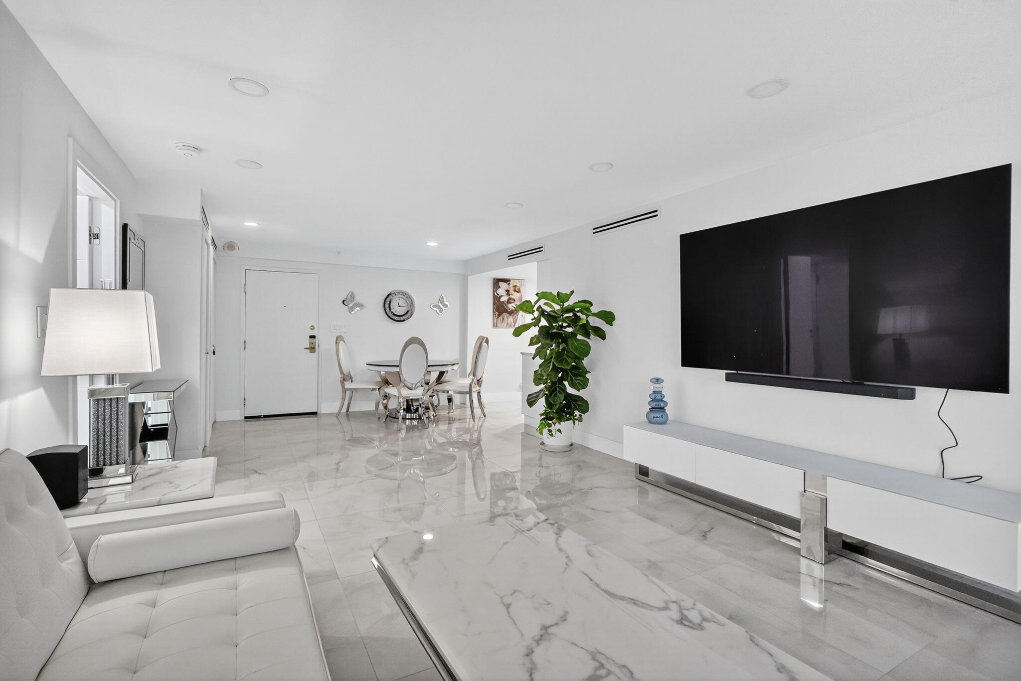 5225 Collins Avenue 1408, Miami Beach, FL 33140