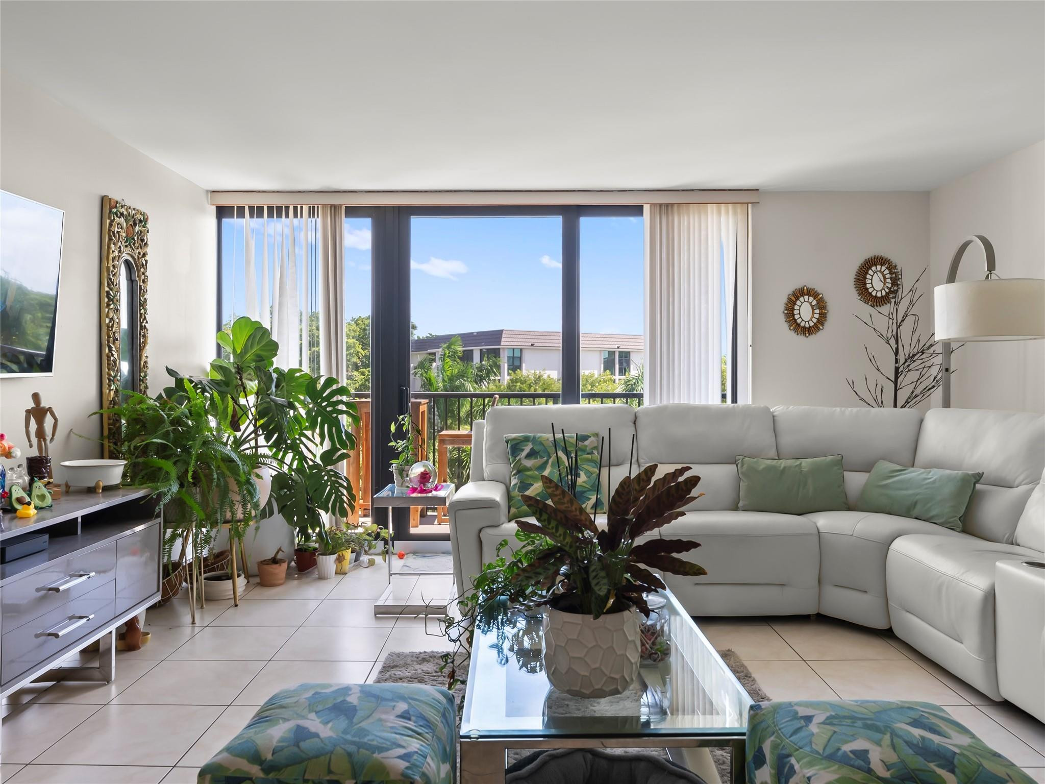 1301 River Reach Drive 515, Fort Lauderdale, FL 33315 — photo 1