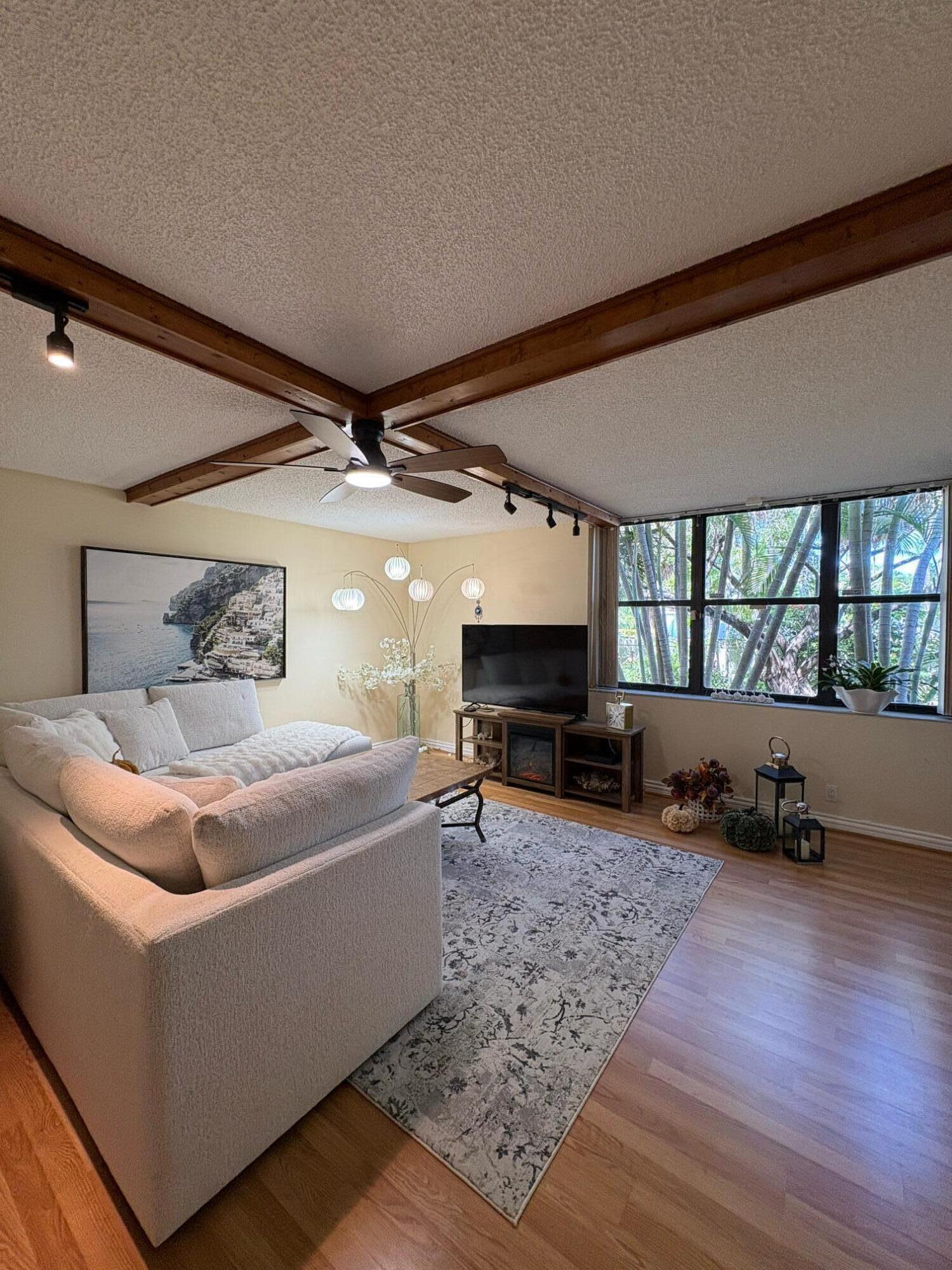20401 NE 30th Avenue 116-8, Aventura, FL 33180 — photo 1