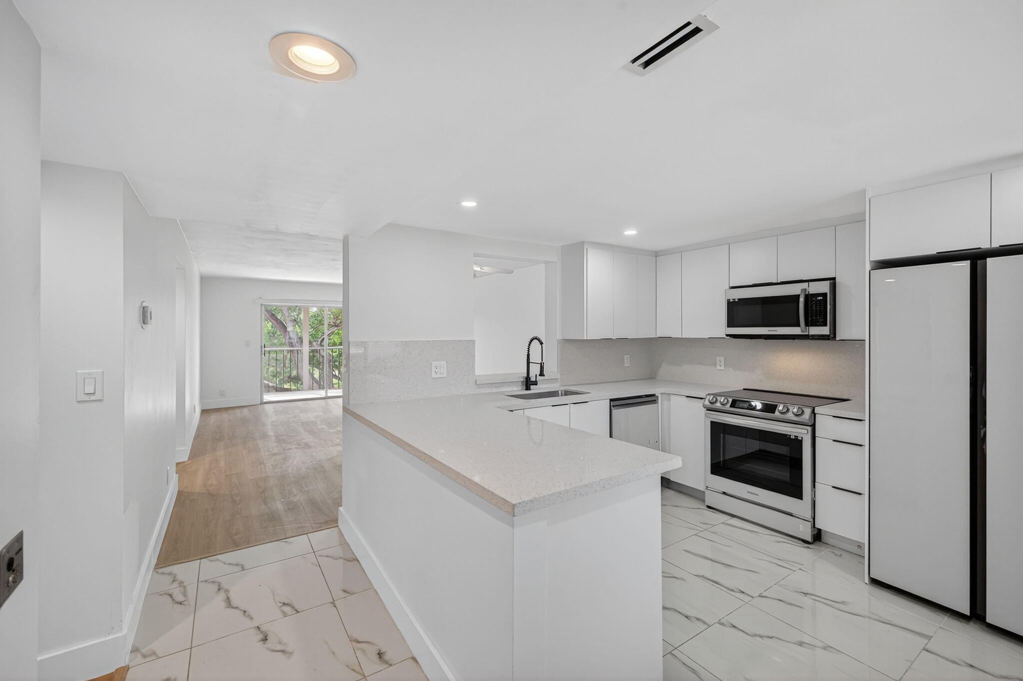 14375 Strathmore Lane 303, Delray Beach, FL 33446 — photo 1