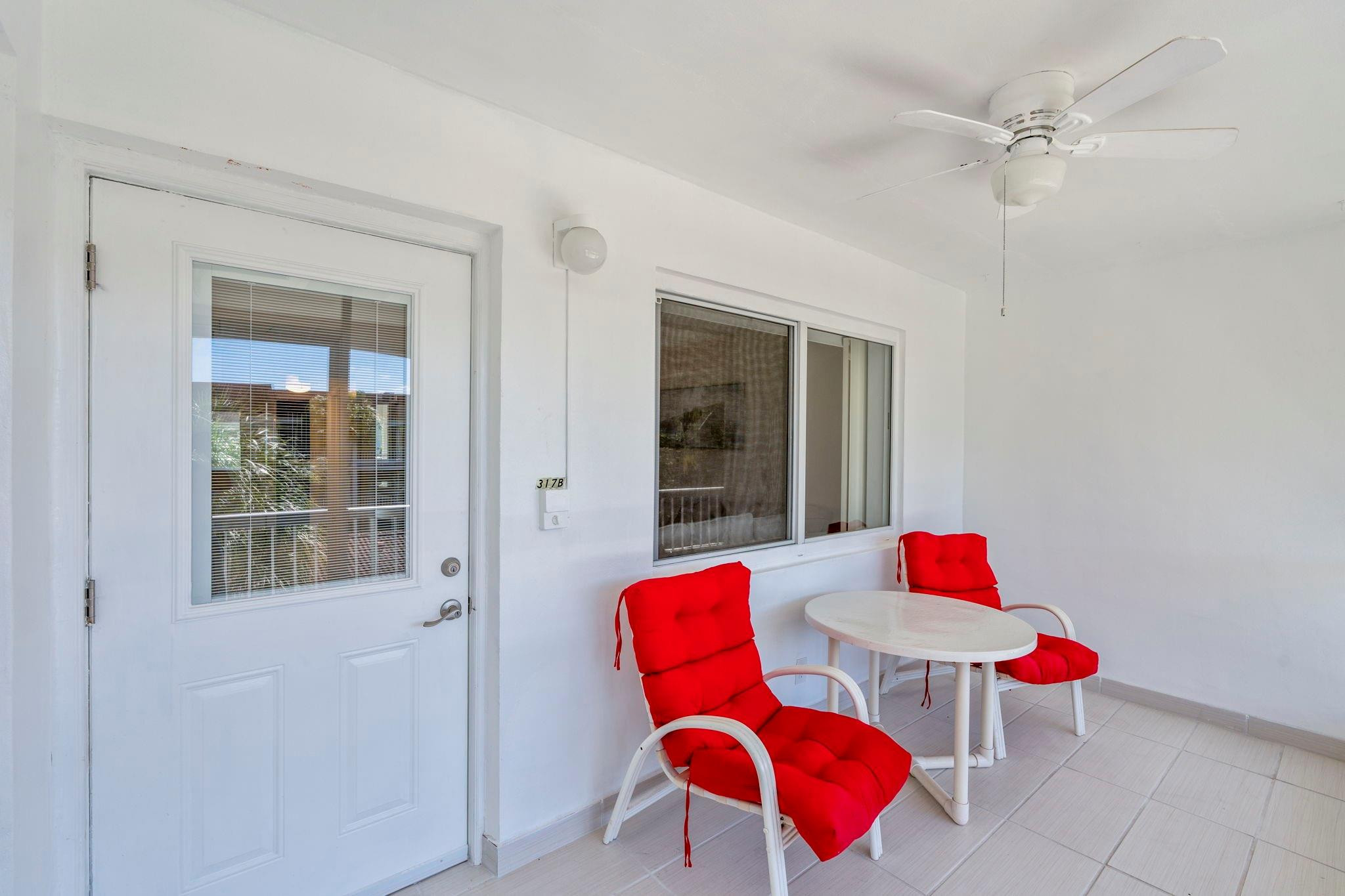 581 Blue Heron Drive 317-B, Hallandale Beach, FL 33009