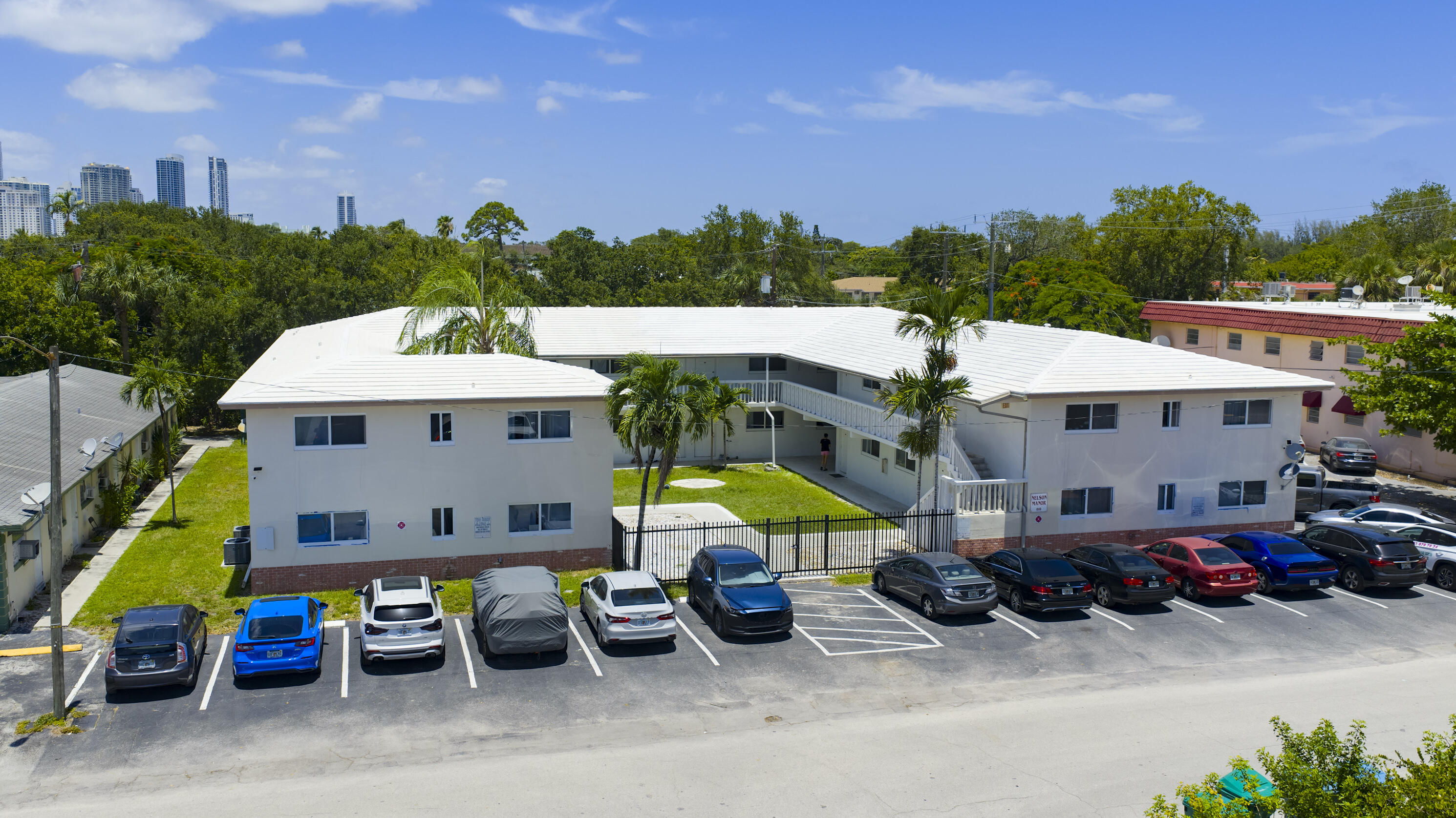 811 SE 16th Street, Fort Lauderdale, FL 33316