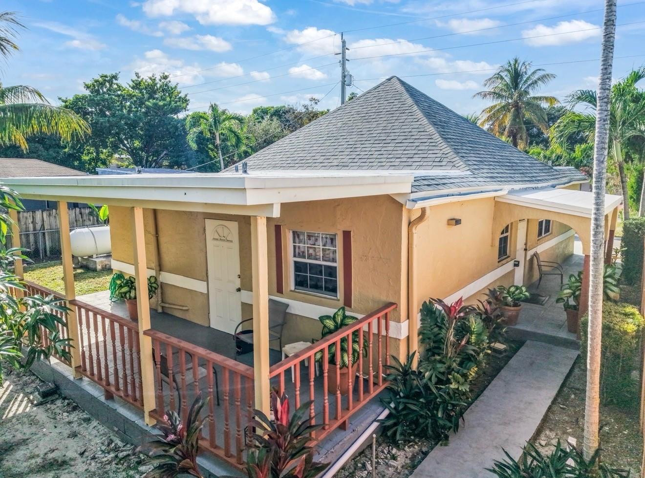 117 SW 1st Avenue, Hallandale Beach, FL 33009 — photo 1