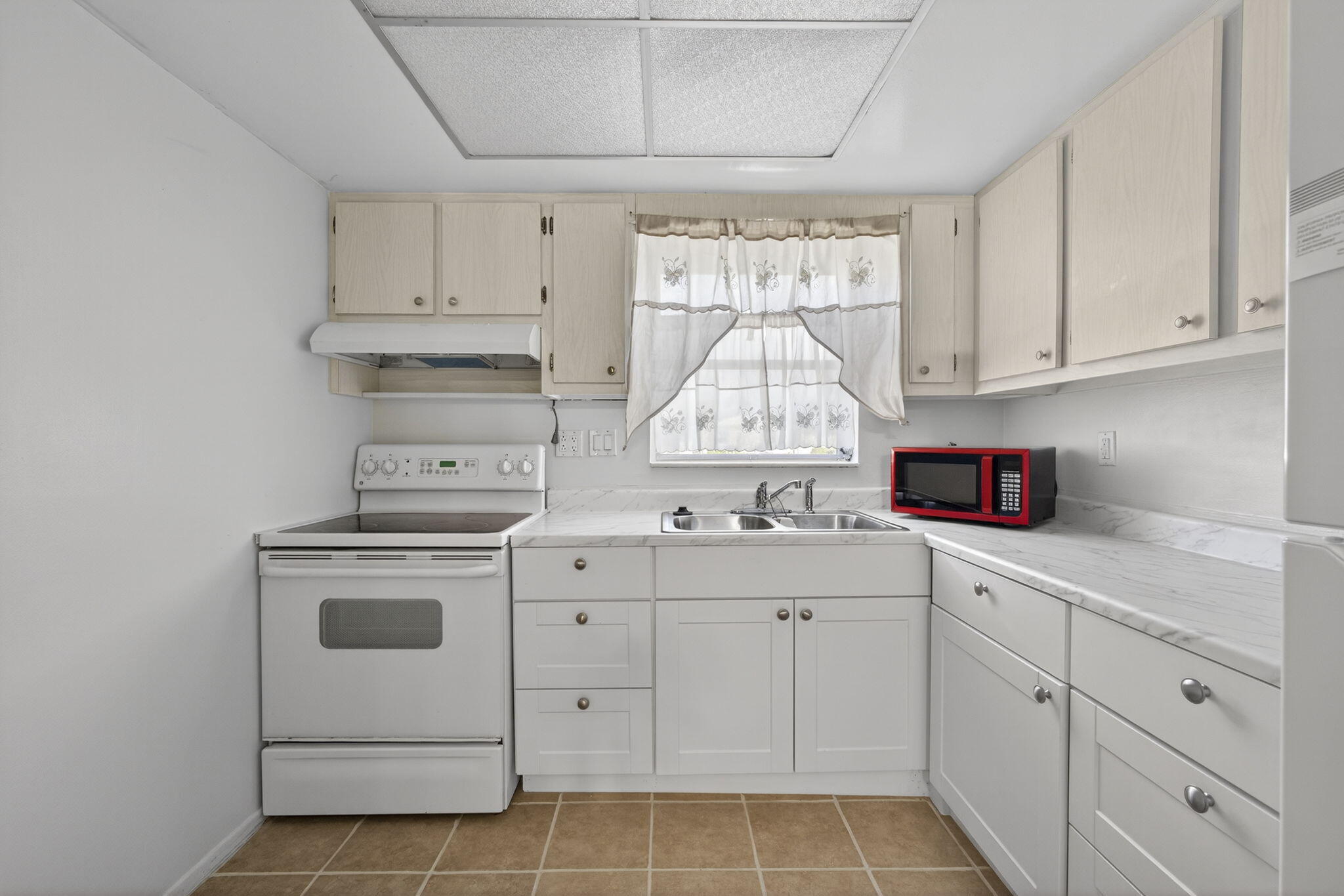 2833 Crosley Drive W C, West Palm Beach, FL 33415 — photo 1