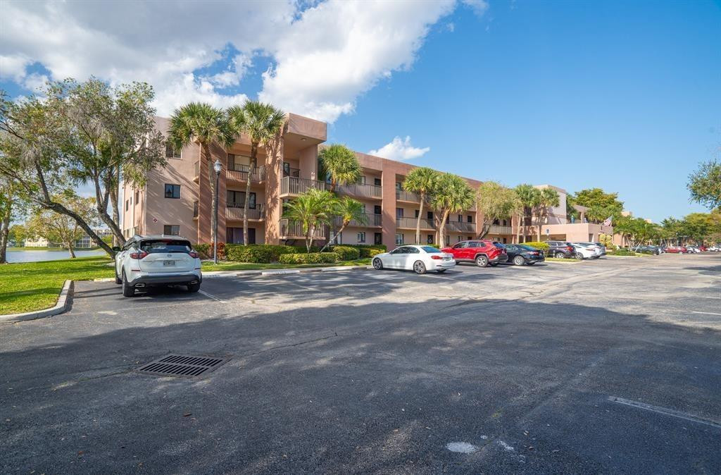7442 Ashmont Circle 203, Fort Lauderdale, FL 33321 — photo 1