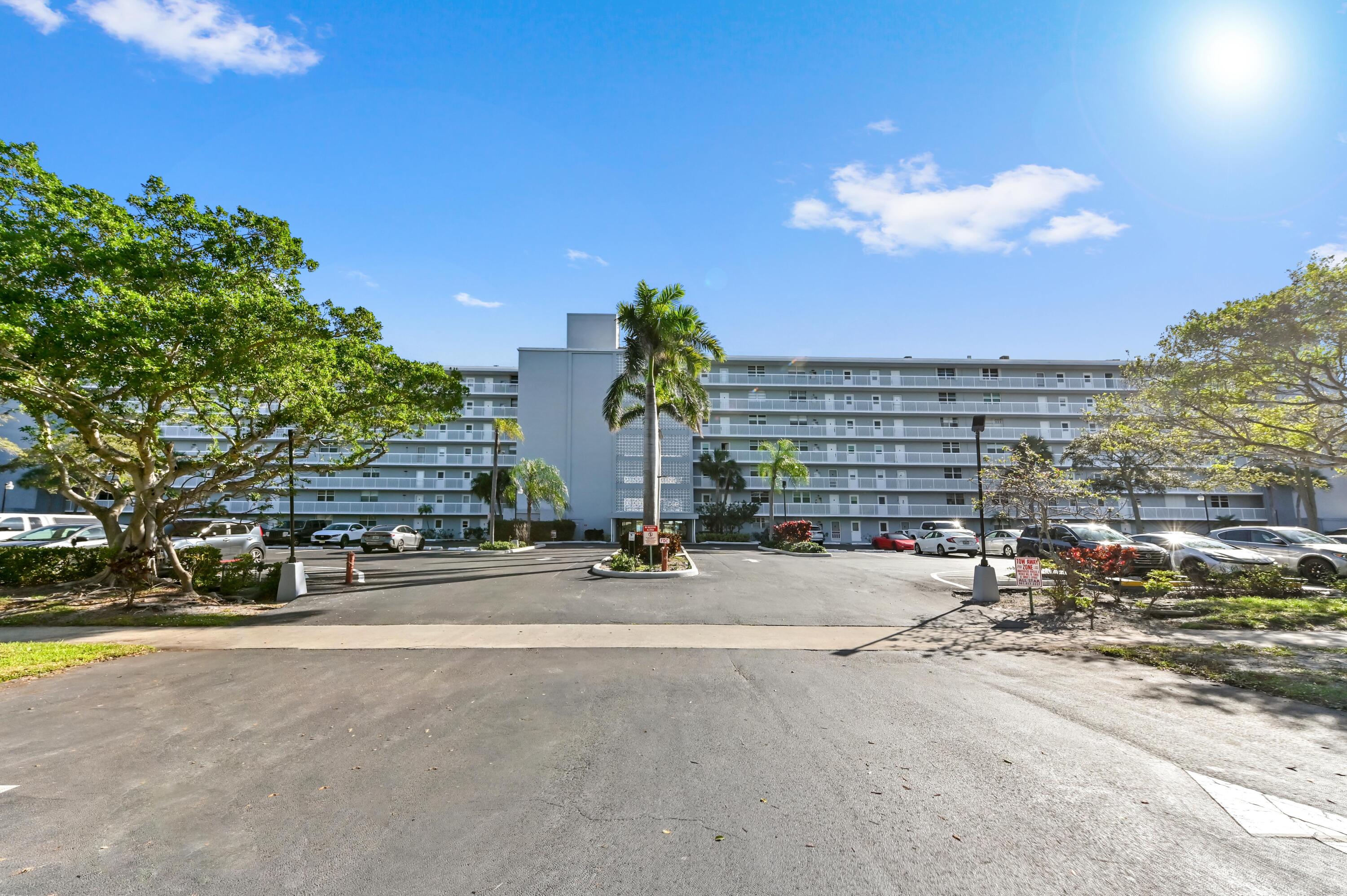 5700 NW 2nd Avenue 503, Boca Raton, FL 33487 — photo 1