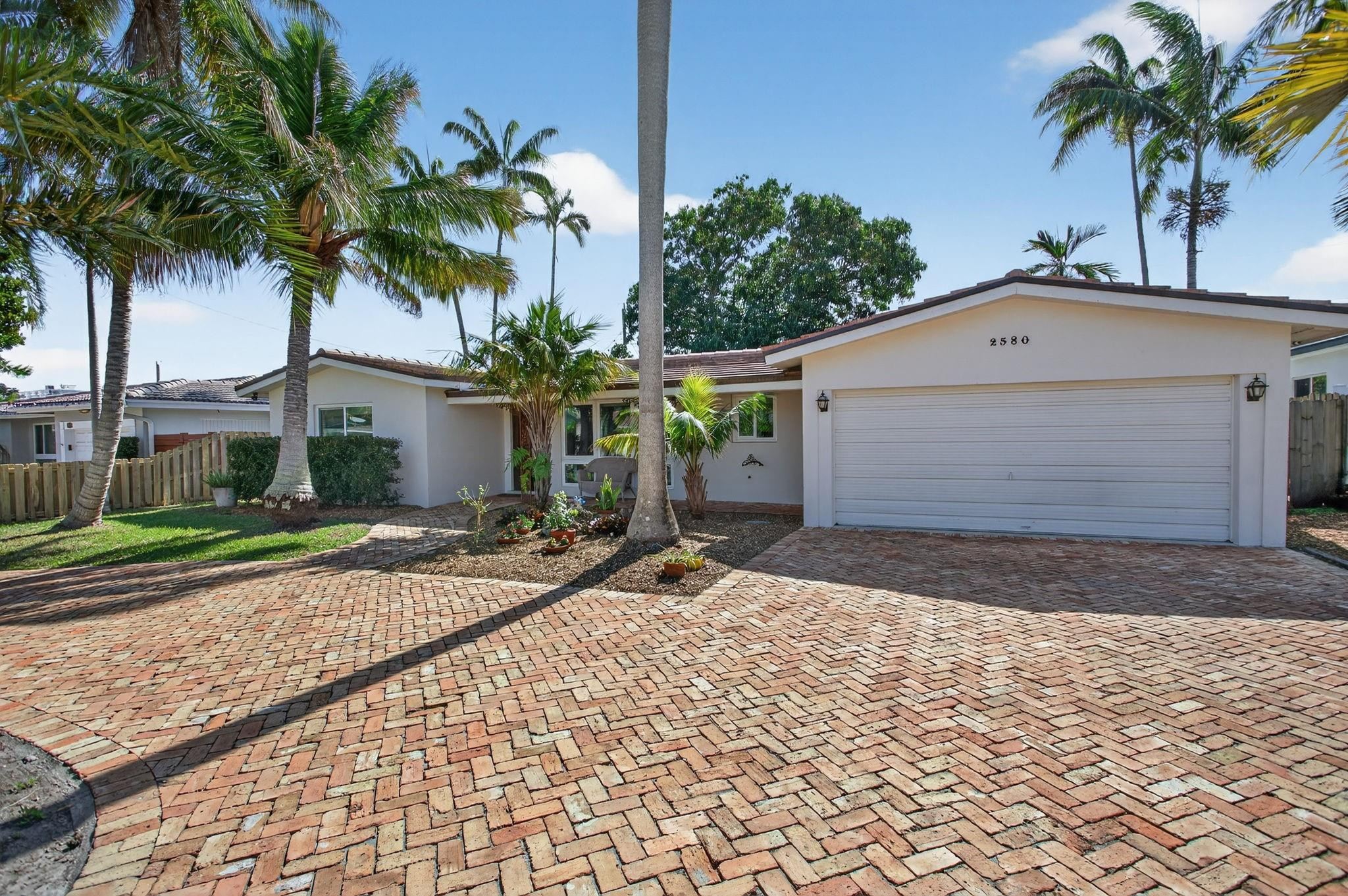 2580 SE 5th Court, Pompano Beach, FL 33062 — photo 1