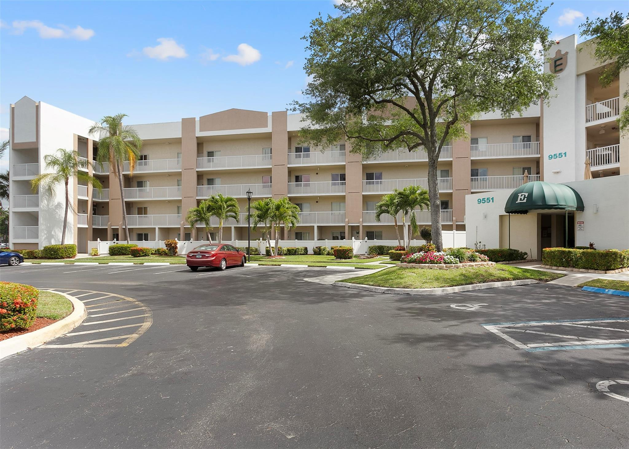 9551 Weldon Circle 404, Fort Lauderdale, FL 33321 — photo 1