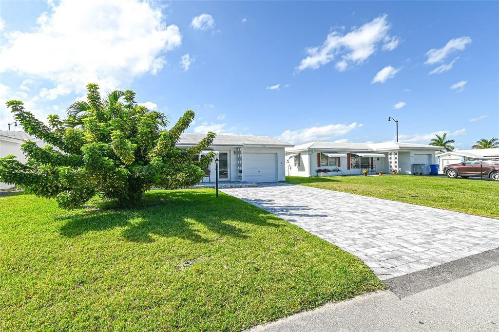 2741 W Golf Boulevard, Pompano Beach, FL 33064