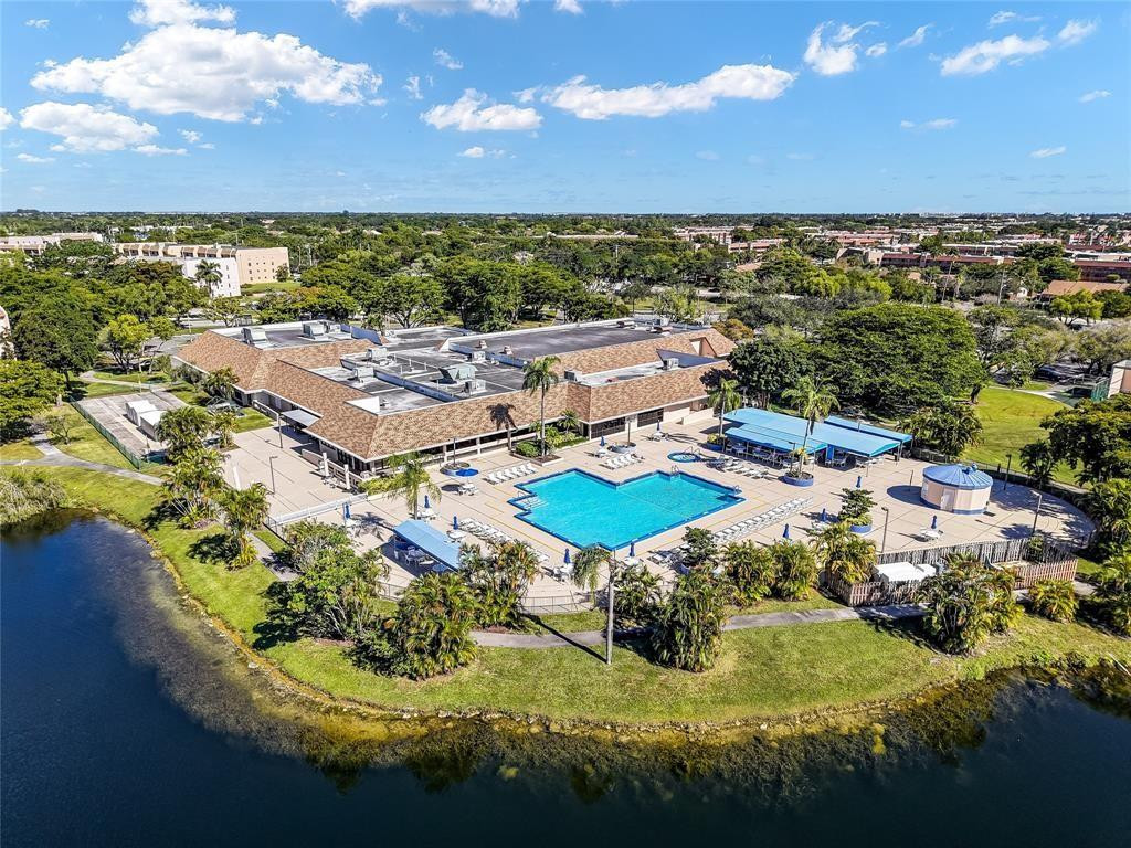 9721 SUNRISE LAKES Boulevard 305, Sunrise, FL 33322 — photo 1