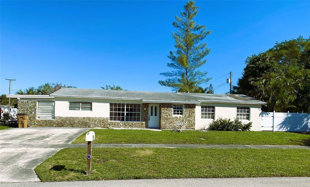 320 NW 4th Avenue 3, Deerfield Beach, FL 33441 — photo 1