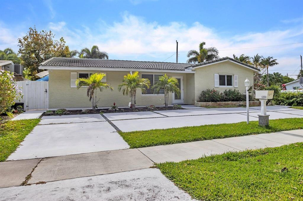 1250 Arthur Street, Hollywood, FL 33019 — photo 1