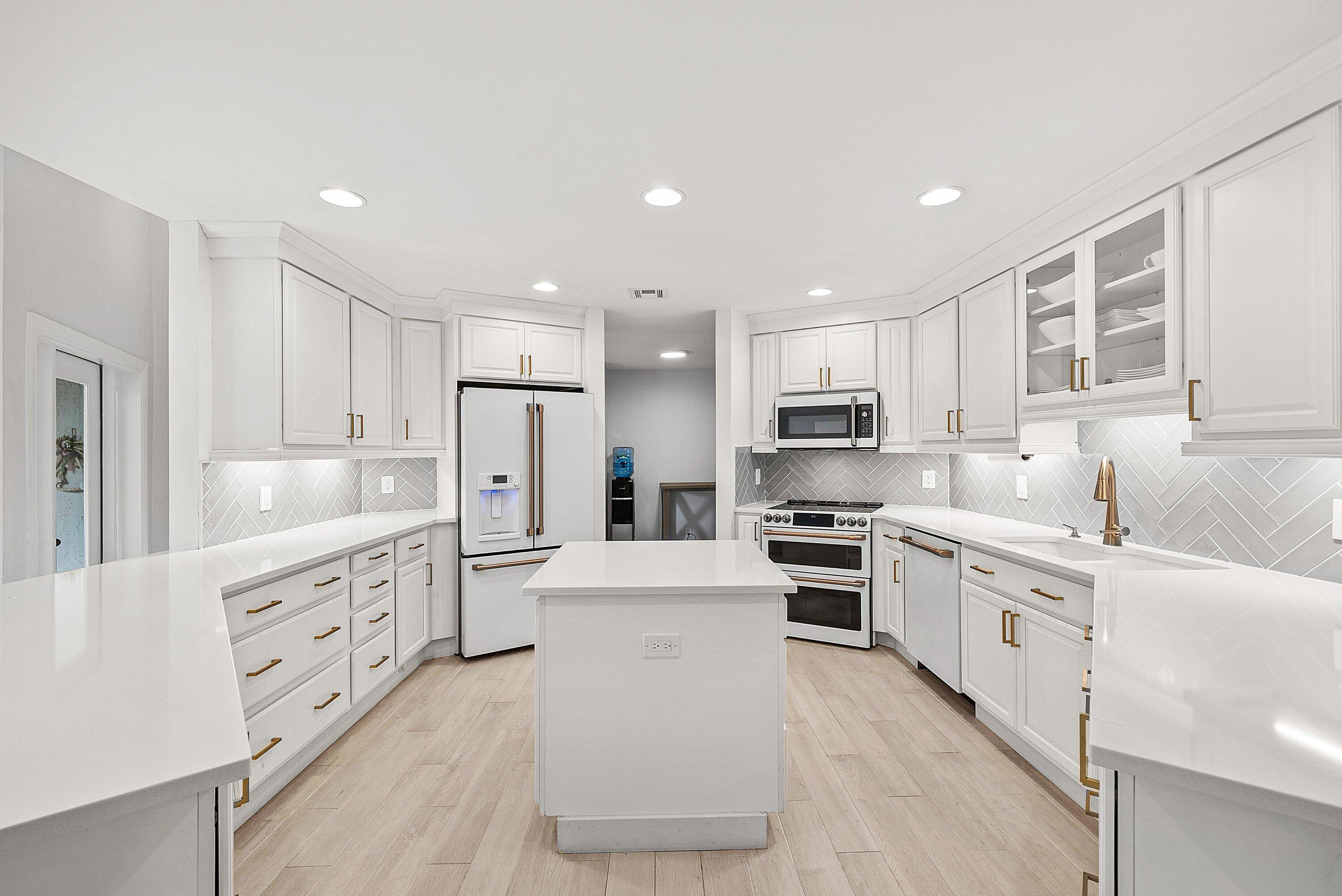 23373 Water Circle, Boca Raton, FL 33486 — photo 1