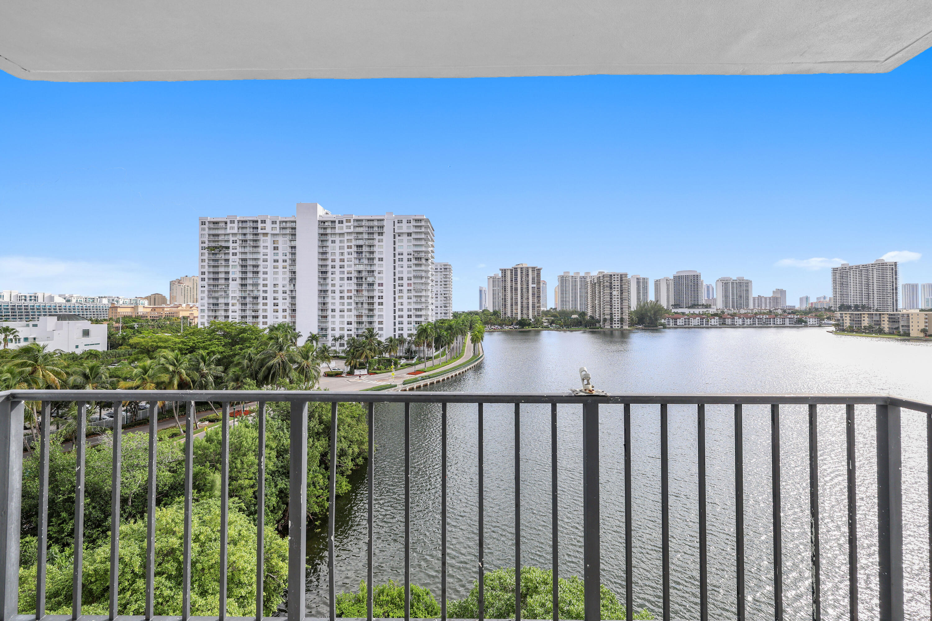 2780 NE 183rd Street 716, Aventura, FL 33160 — photo 1