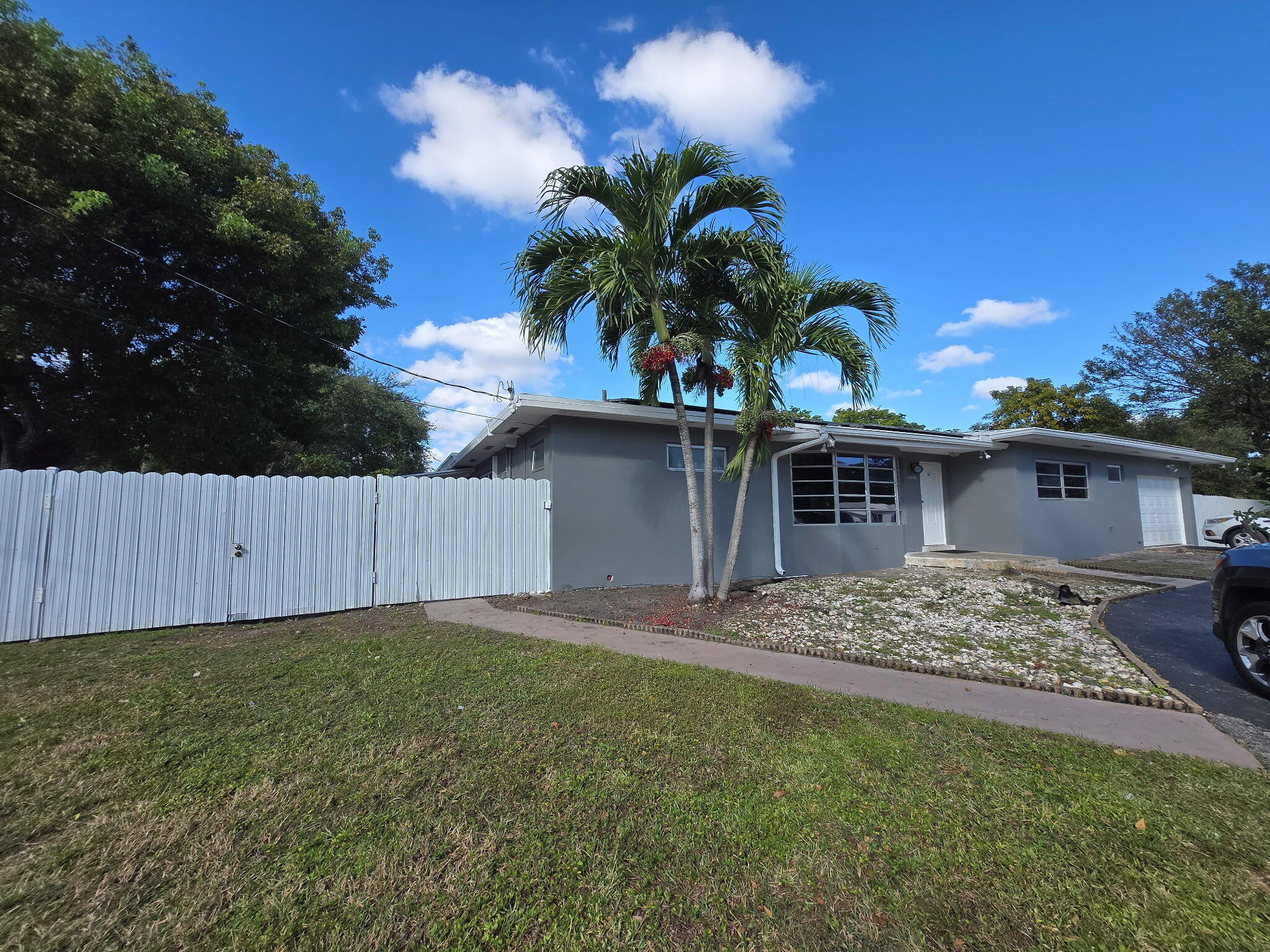17390 NE 22nd Avenue, North Miami Beach, FL 33160