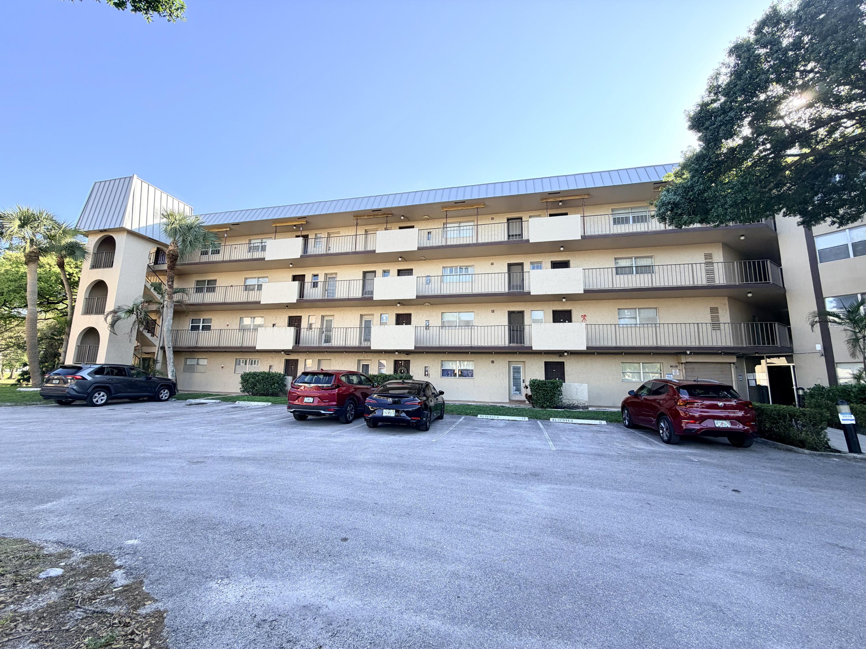 6260 S Falls Cir Drive 201, Lauderhill, FL 33319