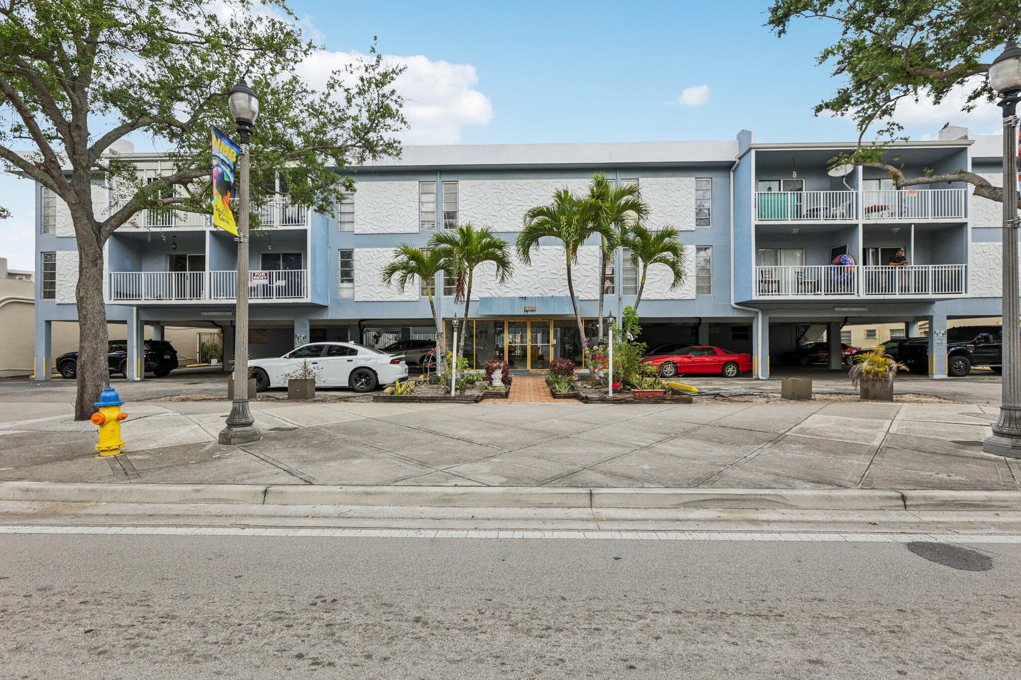 1735 NE 164th Street F-304, North Miami Beach, FL 33162 — photo 1