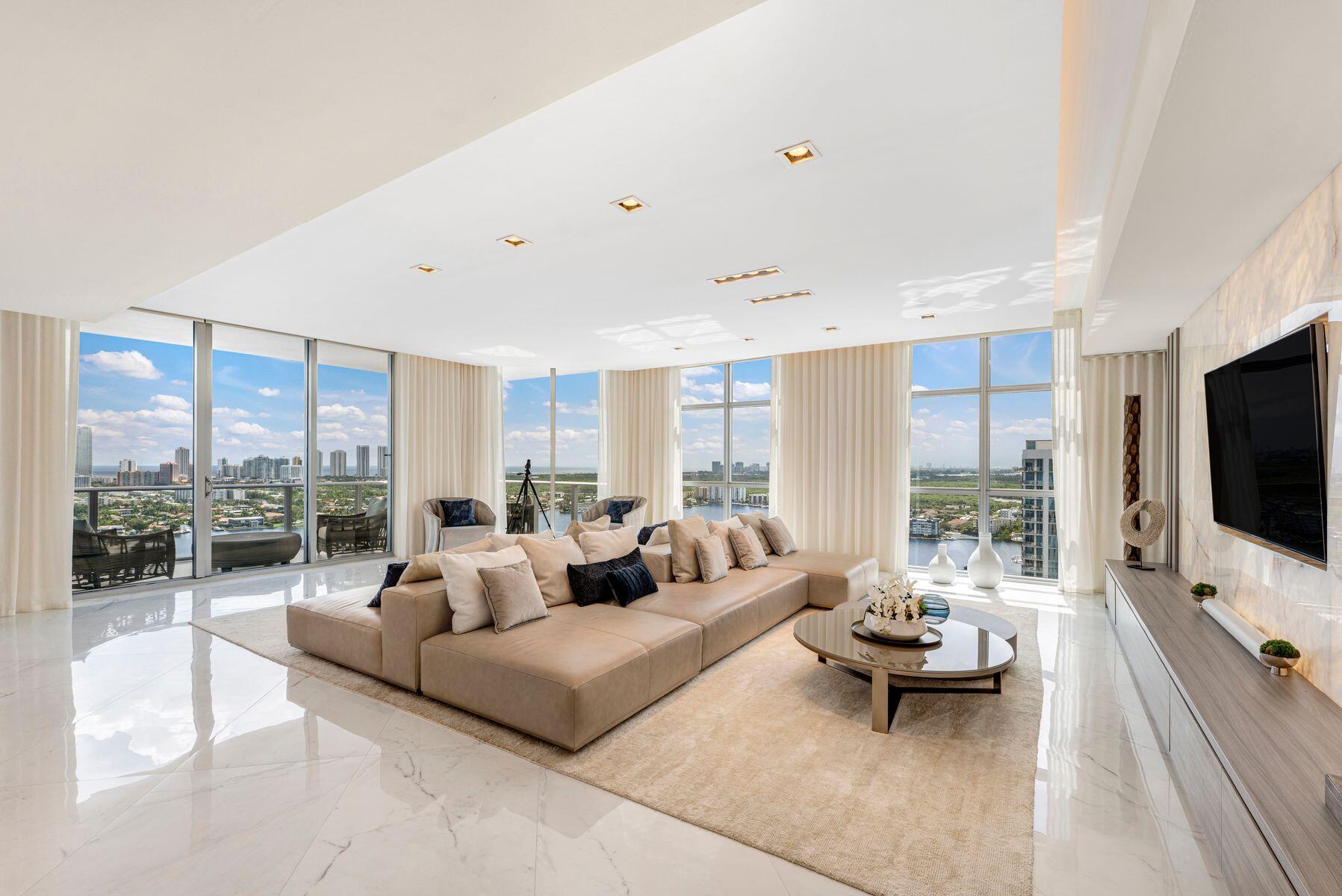 17301 Biscayne Boulevard Ph-7, North Miami Beach, FL 33160 — photo 1