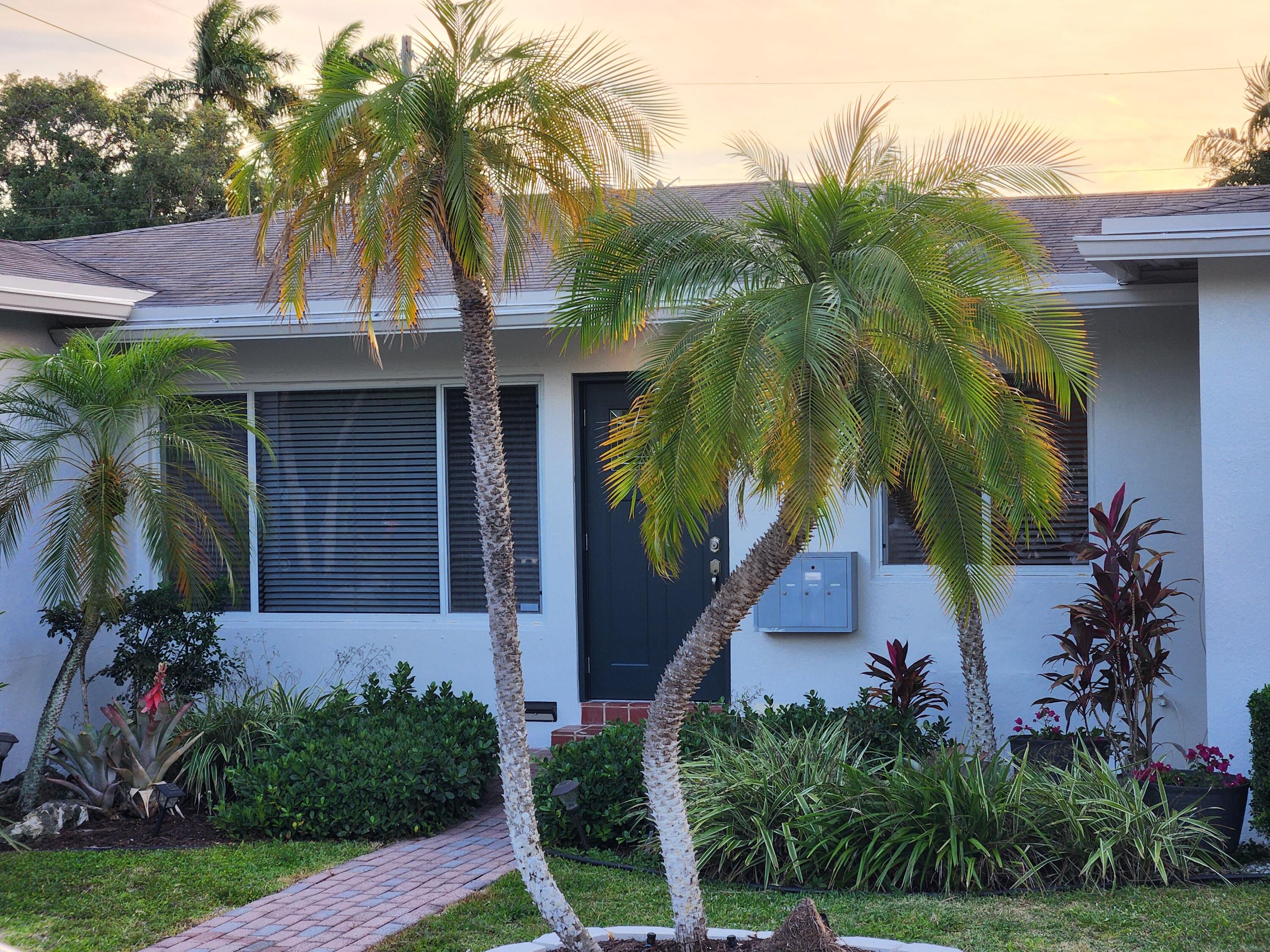 1207 NE 12th Avenue, Fort Lauderdale, FL 33304
