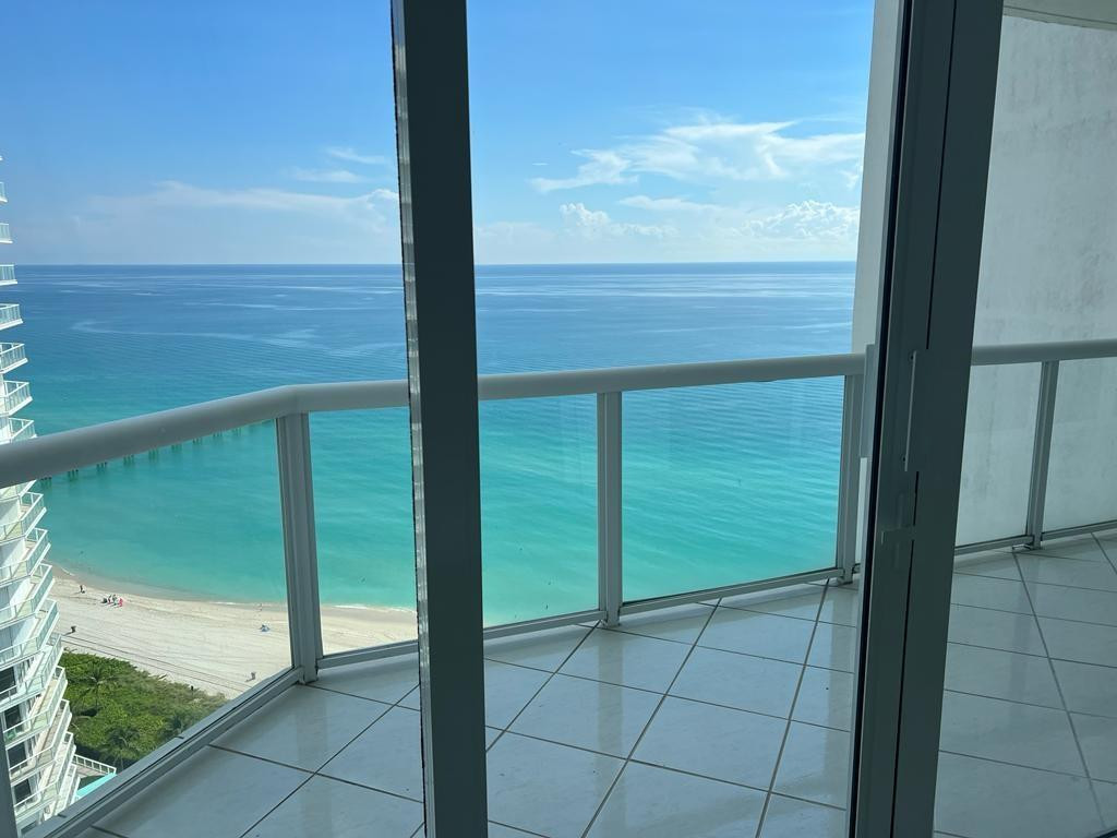 16425 Collins Avenue 2514, Sunny Isles Beach, FL 33160