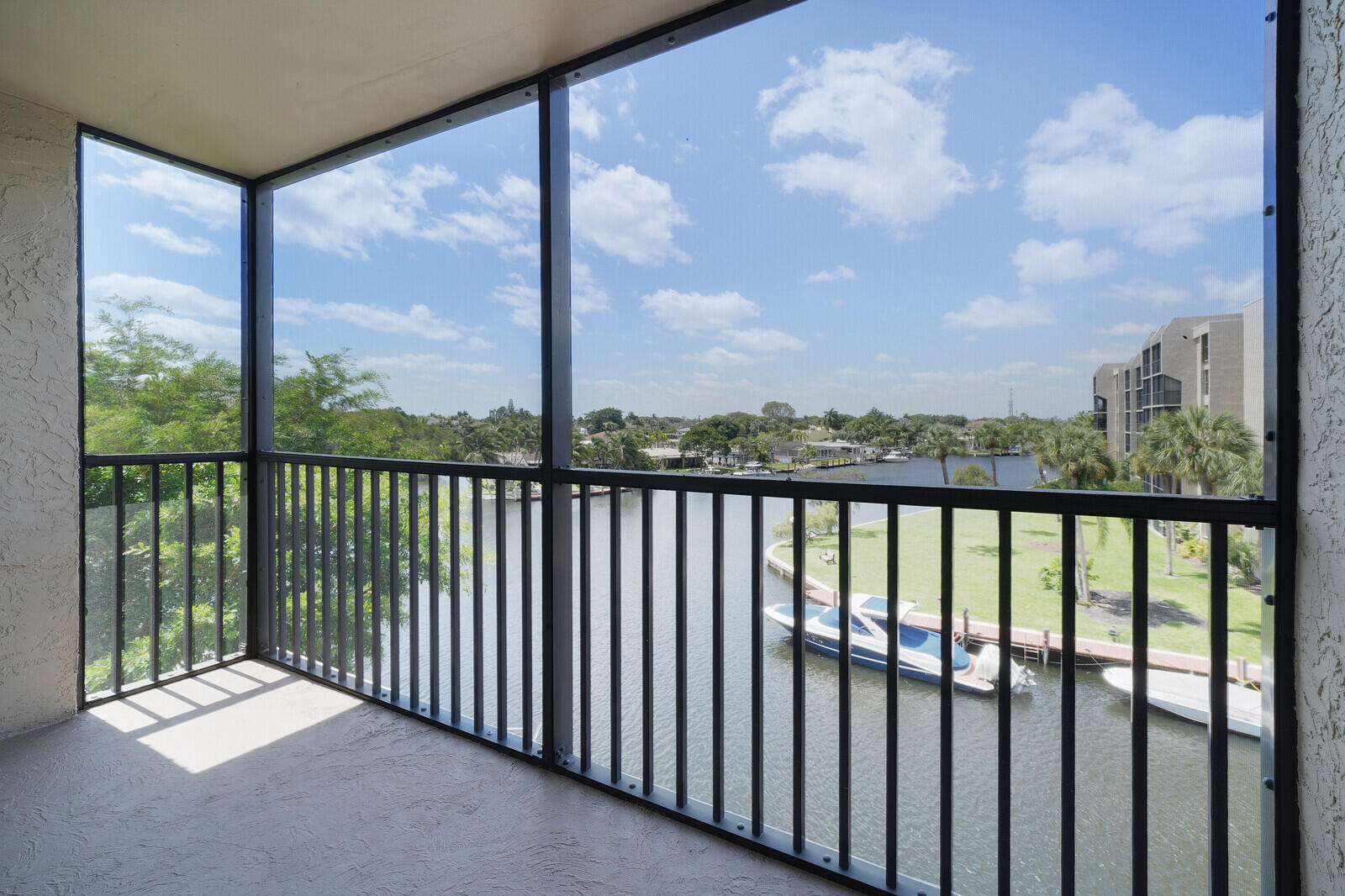 8 Royal Palm Way 401, Boca Raton, FL 33432 — photo 1
