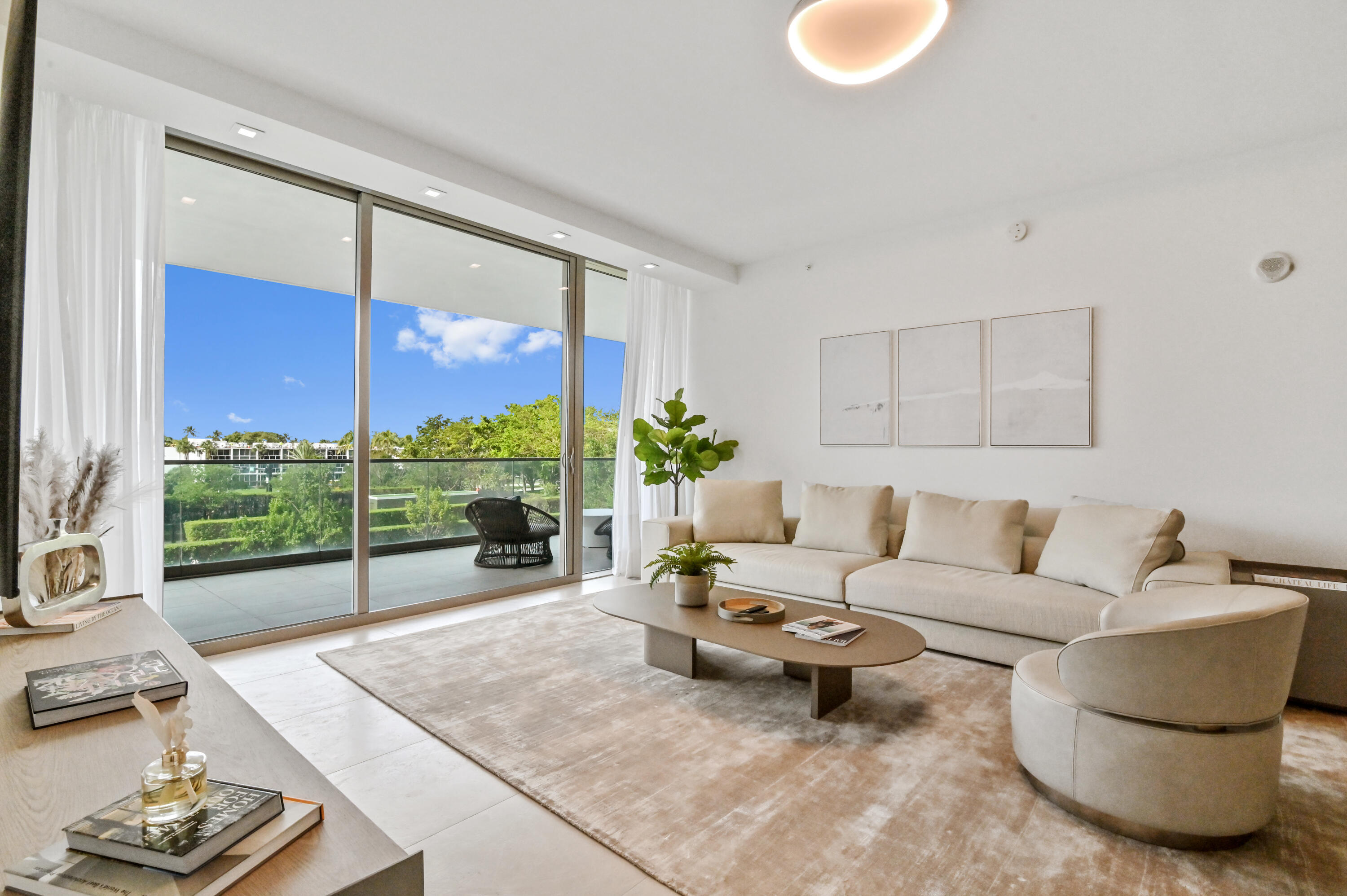 10203 Collins Avenue 305, Bal Harbour, FL 33154