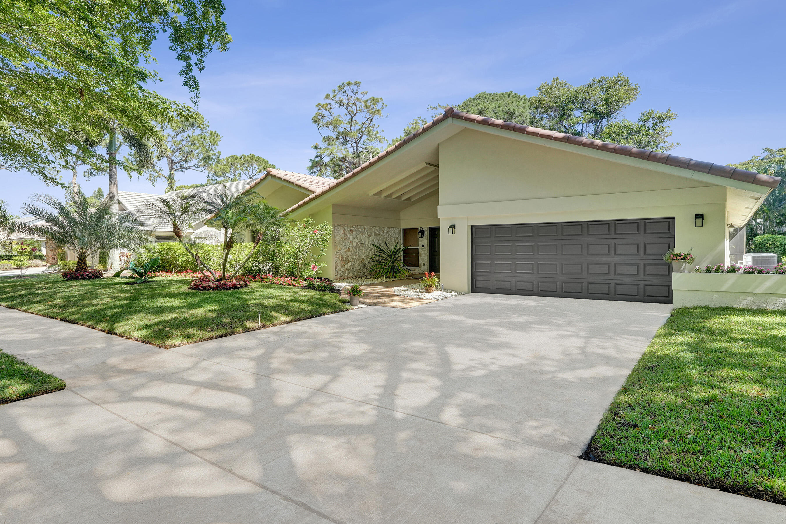 2401 NW 39th Street, Boca Raton, FL 33431