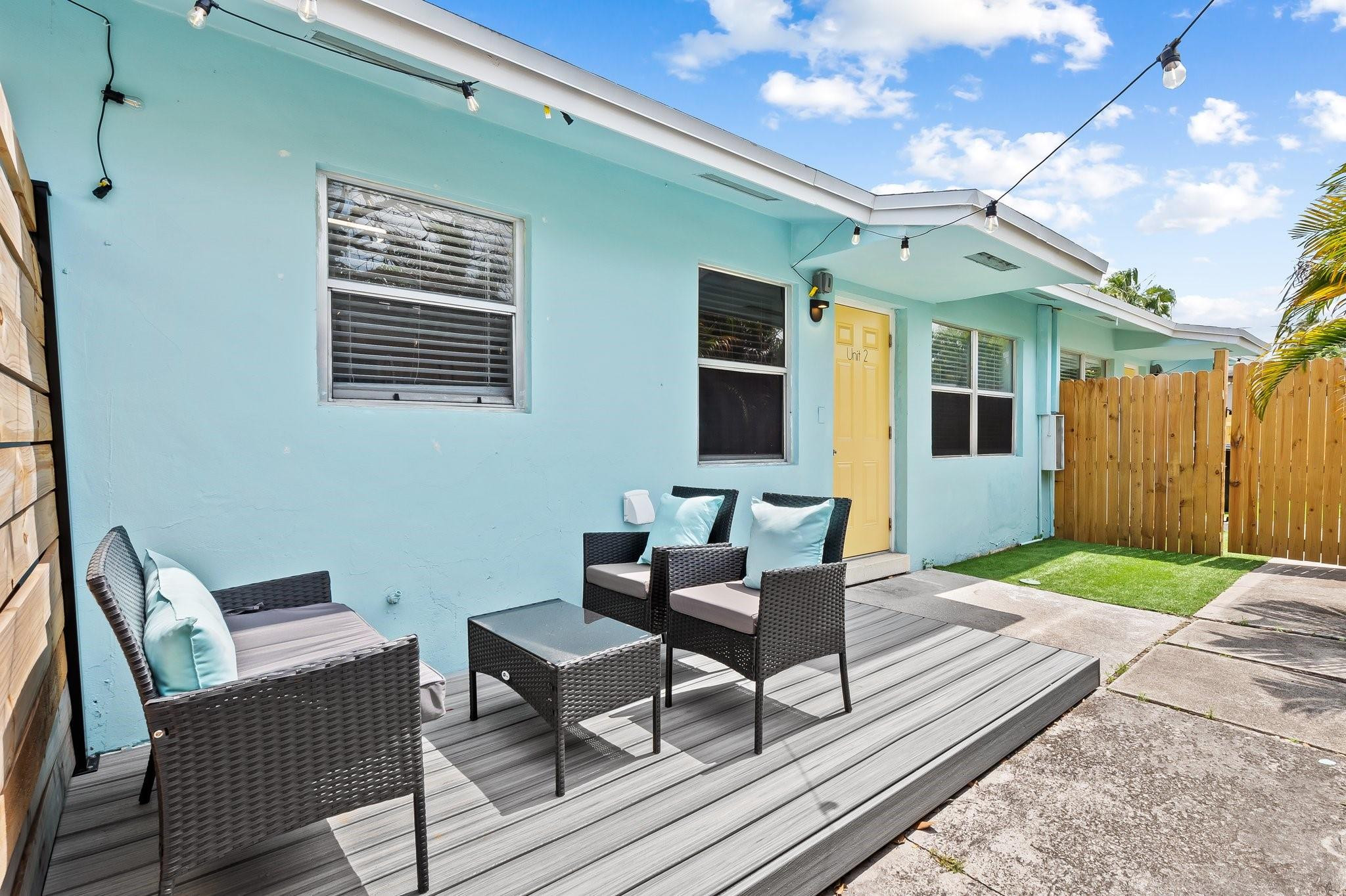 1464 N Dixie Highway 2, Fort Lauderdale, FL 33304
