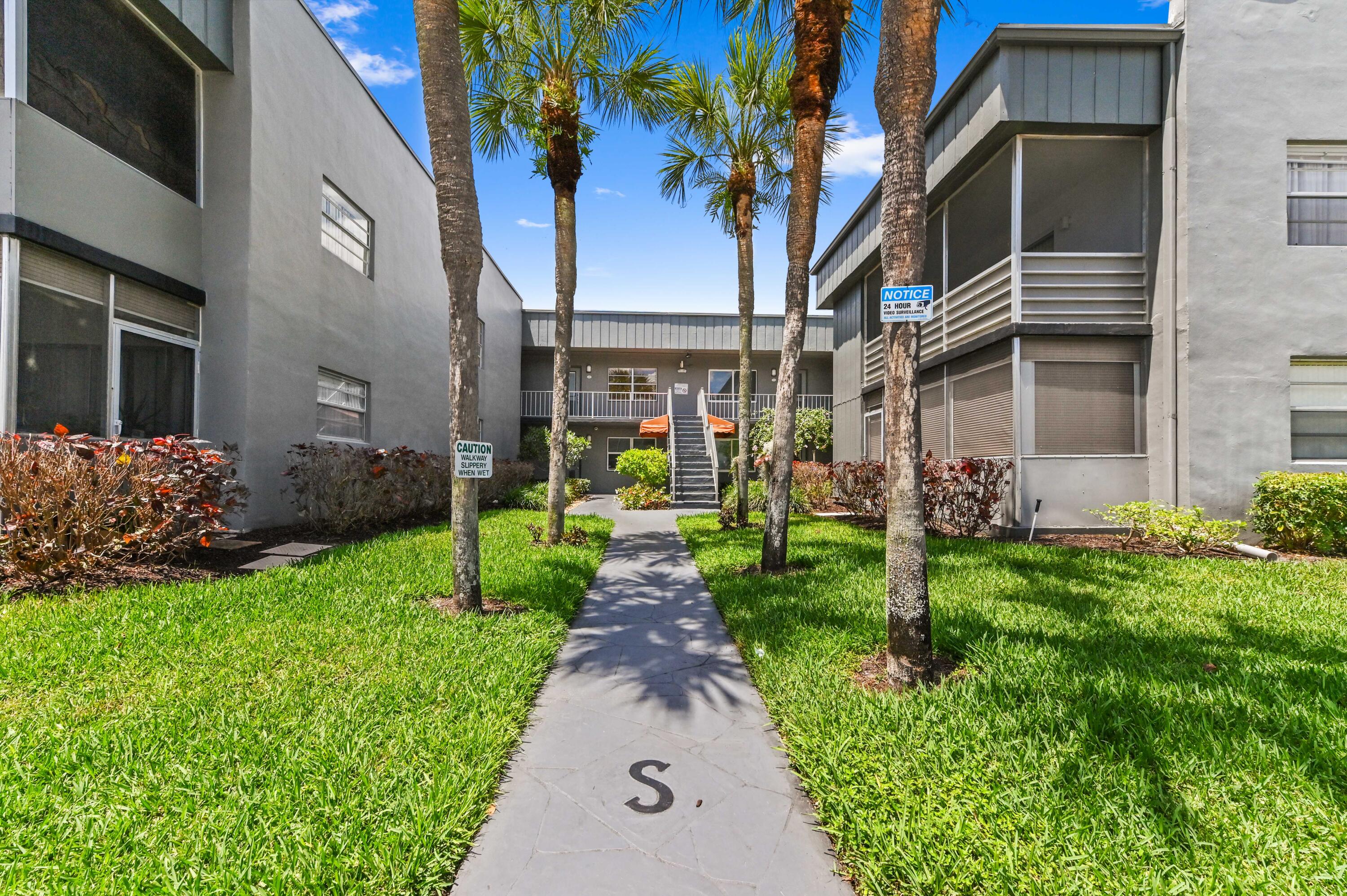 908 Normandy S, Delray Beach, FL 33484 — photo 1