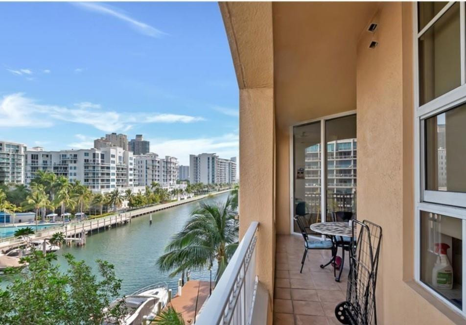 3001 NE 185th Street 515, Aventura, FL 33180 — photo 1