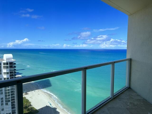 16699 Collins Avenue 3304, Sunny Isles Beach, FL 33160