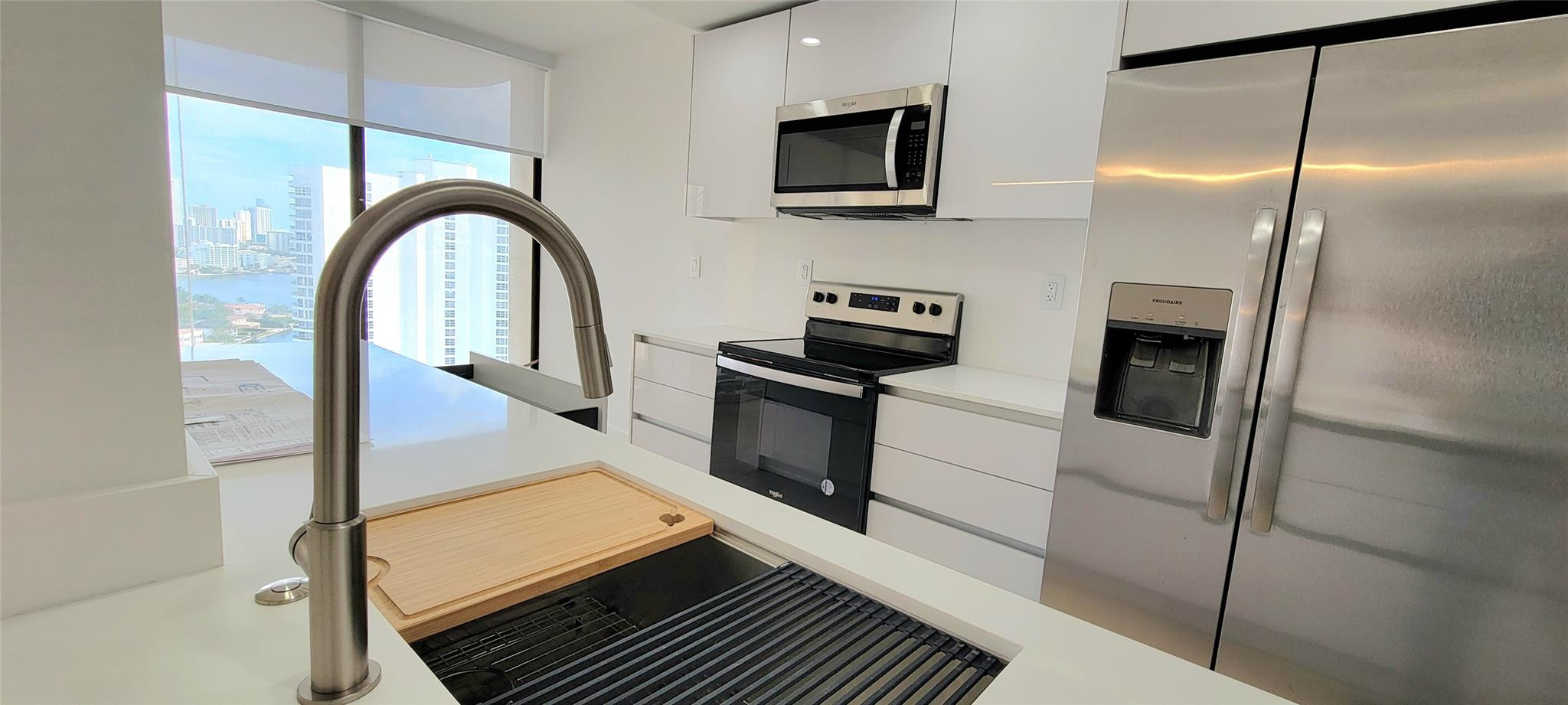 19355 Turnberry Way 23f, Aventura, FL 33180 — photo 1