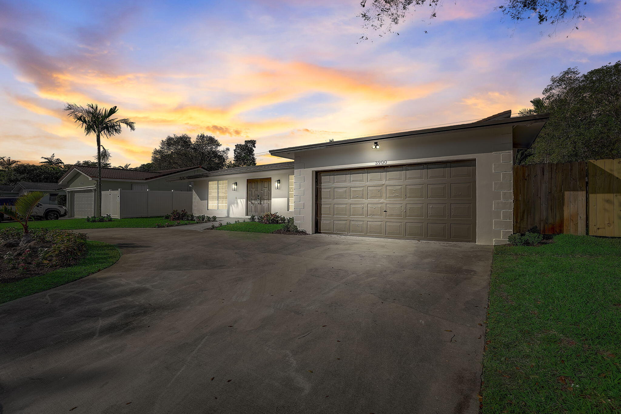 3900 N 45th Avenue, Hollywood, FL 33021