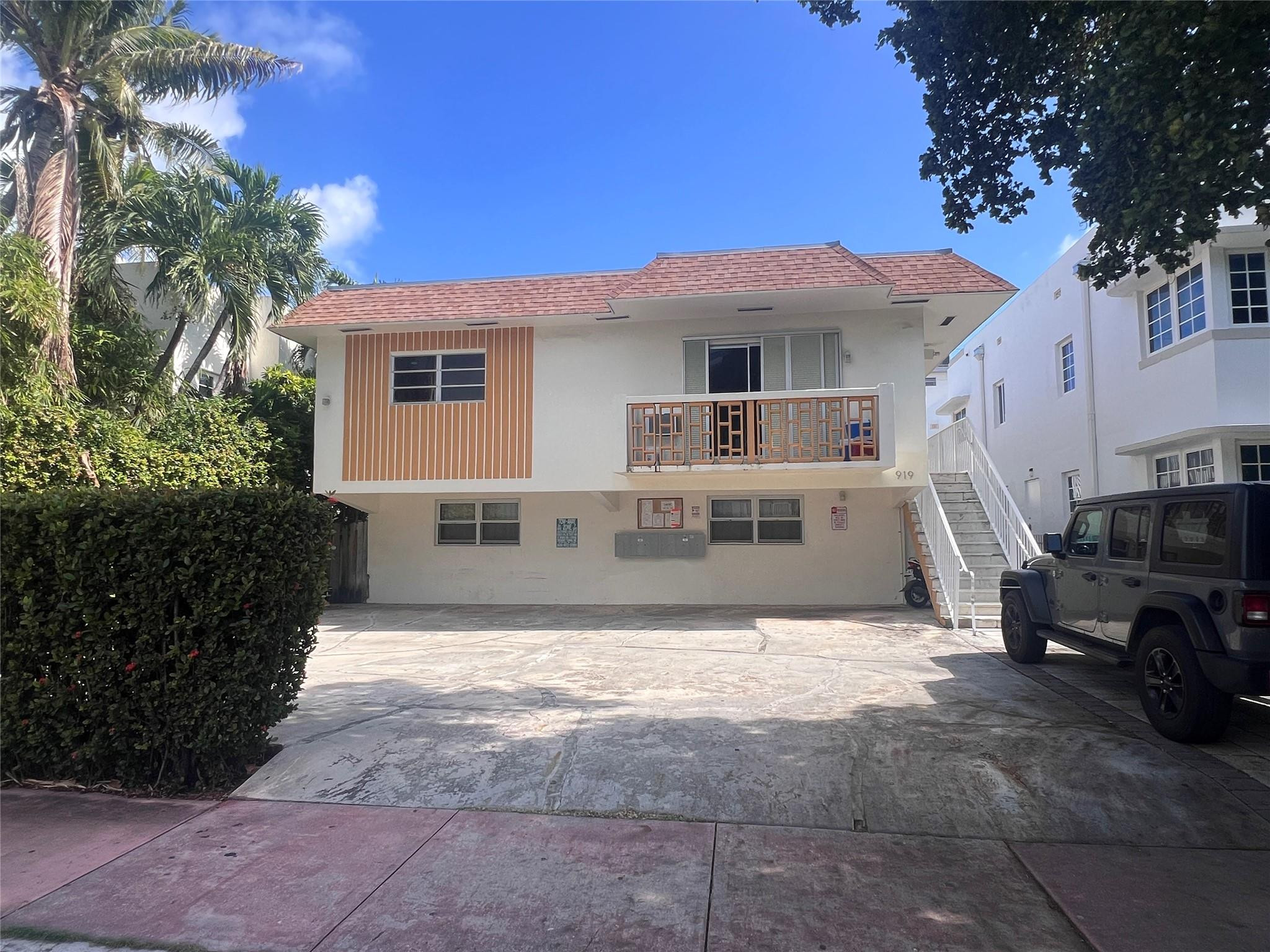 919 Michigan Avenue 3, Miami Beach, FL 33139