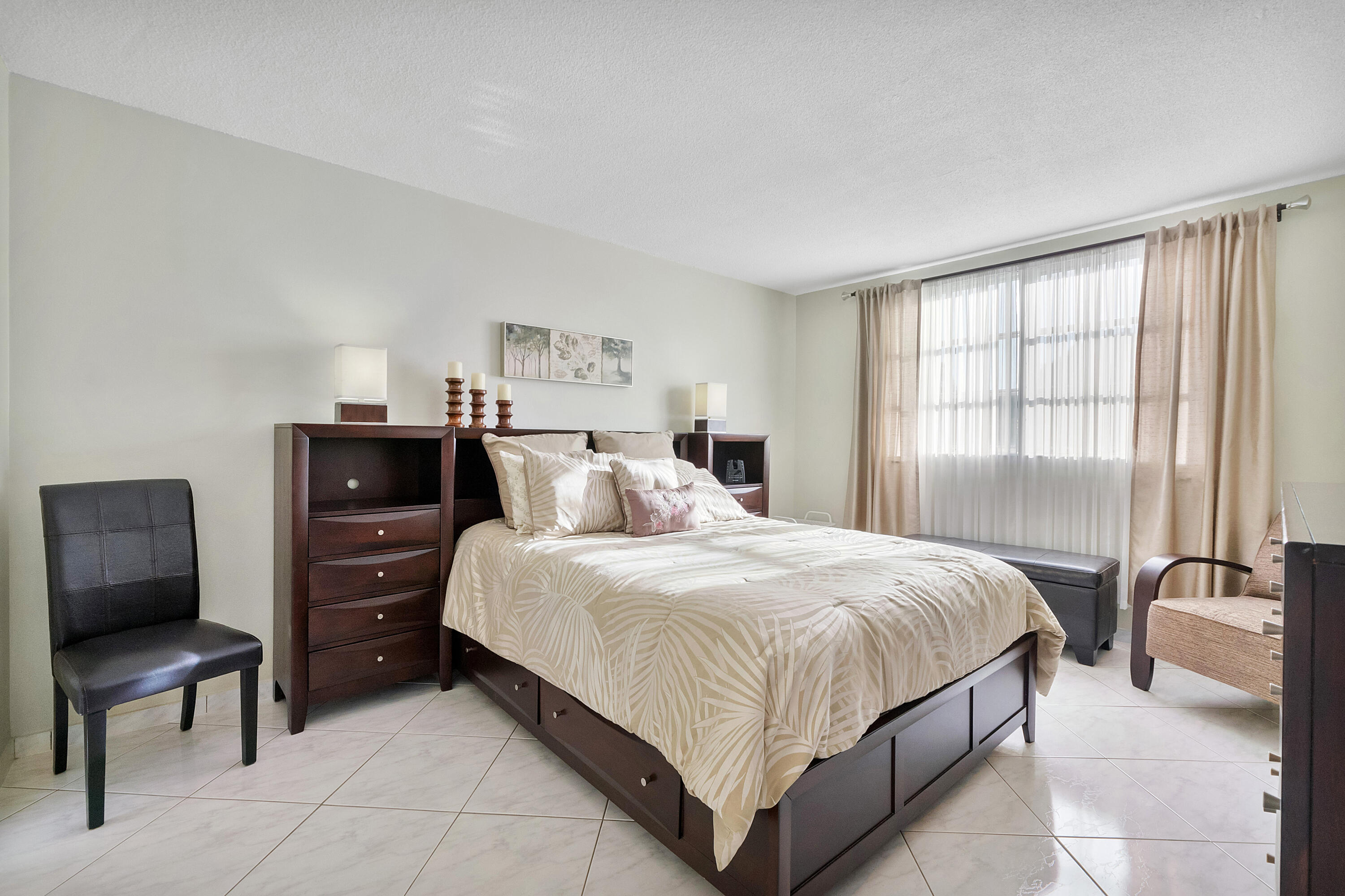 2900 NW 47th Terrace 304b, Lauderdale Lakes, FL 33313